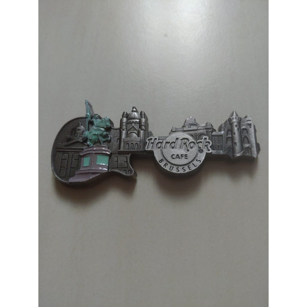 Hard Rock Cafe Brussels Monument Skyline magnet