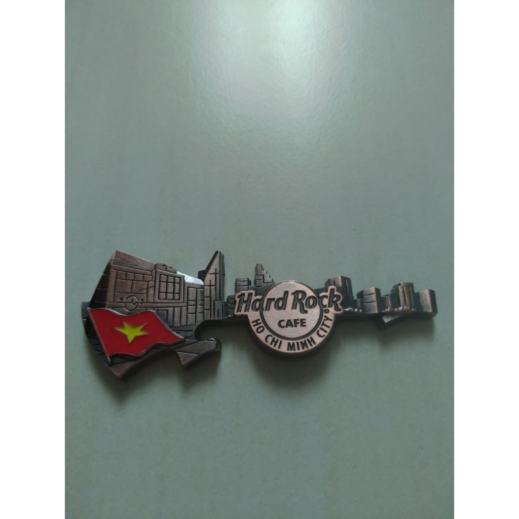 Hard Rock Cafe Ho Chi Minh Bronze Skyline magnet